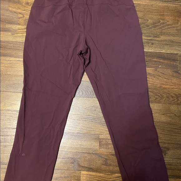 Lululemon Keep Moving Pant High-Rise, Size 14 Tall. Burgundy in color - Picture 5 of 5